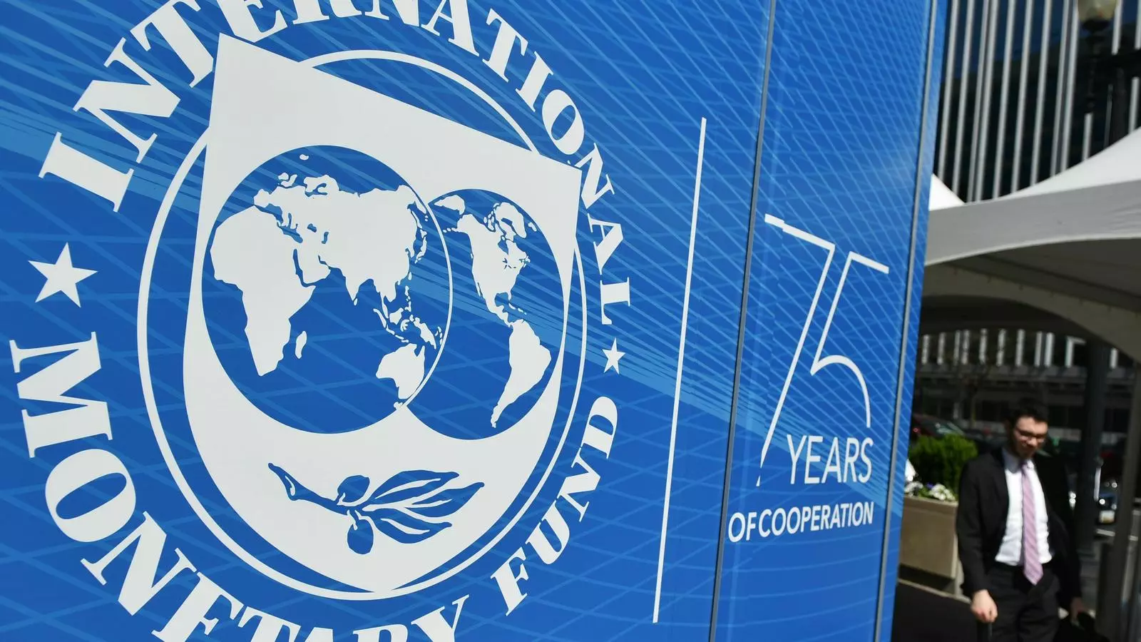 L'FMI descarta una recessió tot i l'alentiment de l'economia global