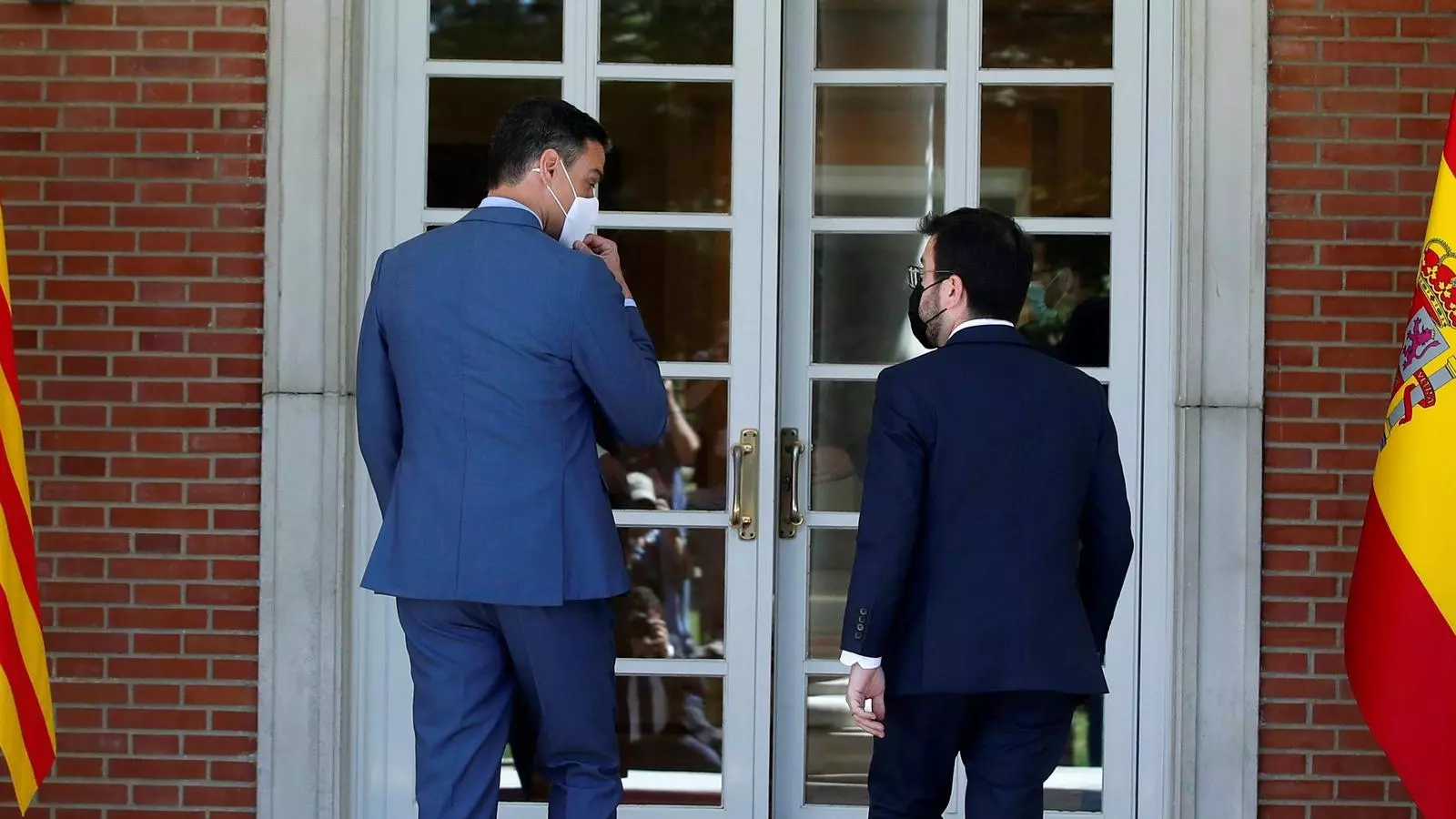 El president del govern espanyol, Pedro Sánchez, i el de la Generalitat, Pere Aragonès, aquest dimarts a la Moncloa.