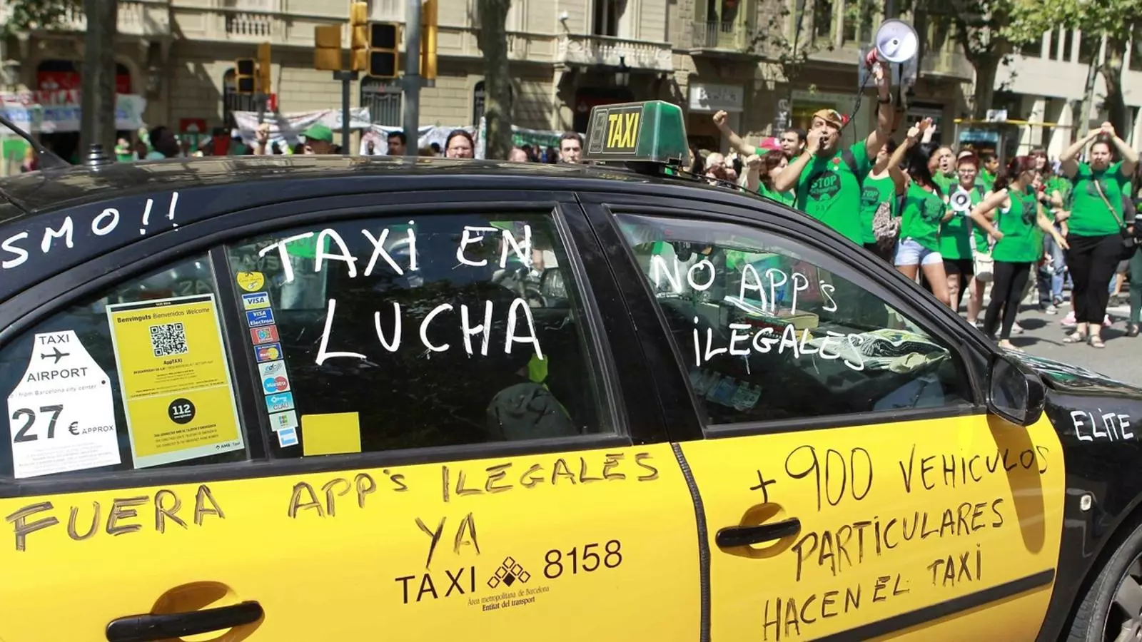 UN “DANY” QUE POT ANAR A MÉS
El jutge que ha ordenat paralitzar el servei d’Uber a Espanya explica a la interlocutòria que “es tracta d’evitar que el dany augmenti”. La mesura s’executarà en el moment que l’Associació Madrilenya del Taxi aporti un aval de 10.000 euros per compensar Uber si finalment la justícia li dóna la raó.