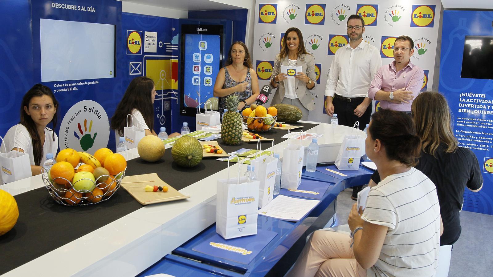 Maria Ramos, Arantxa Conde, José Hila i Manuel Moñigo, al Frutitour.