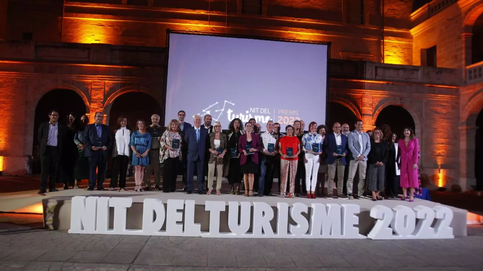 Guardonats dels Premis del Turisme 2022 durant la VI Nit del Turisme.