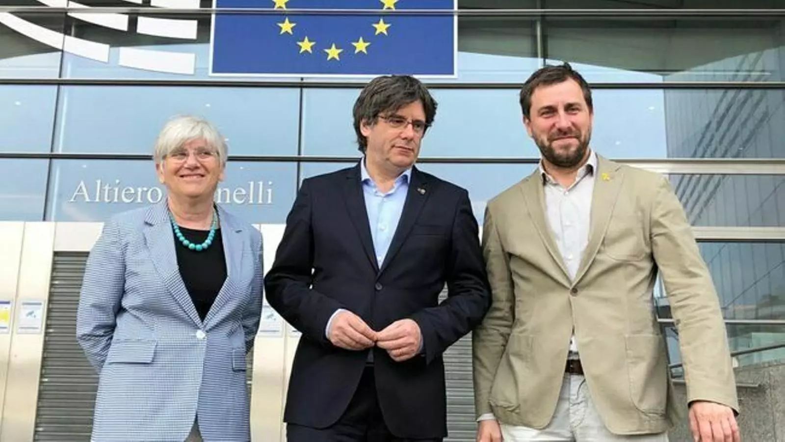 Puigdemont, Comín i Ponsatí insten ERC i la CUP a sumar-se a JxCat en un únic grup parlamentari al Congrés