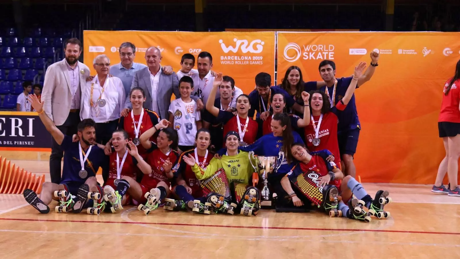 La selecció espanyola femenina d'hoquei patins, campiona del món