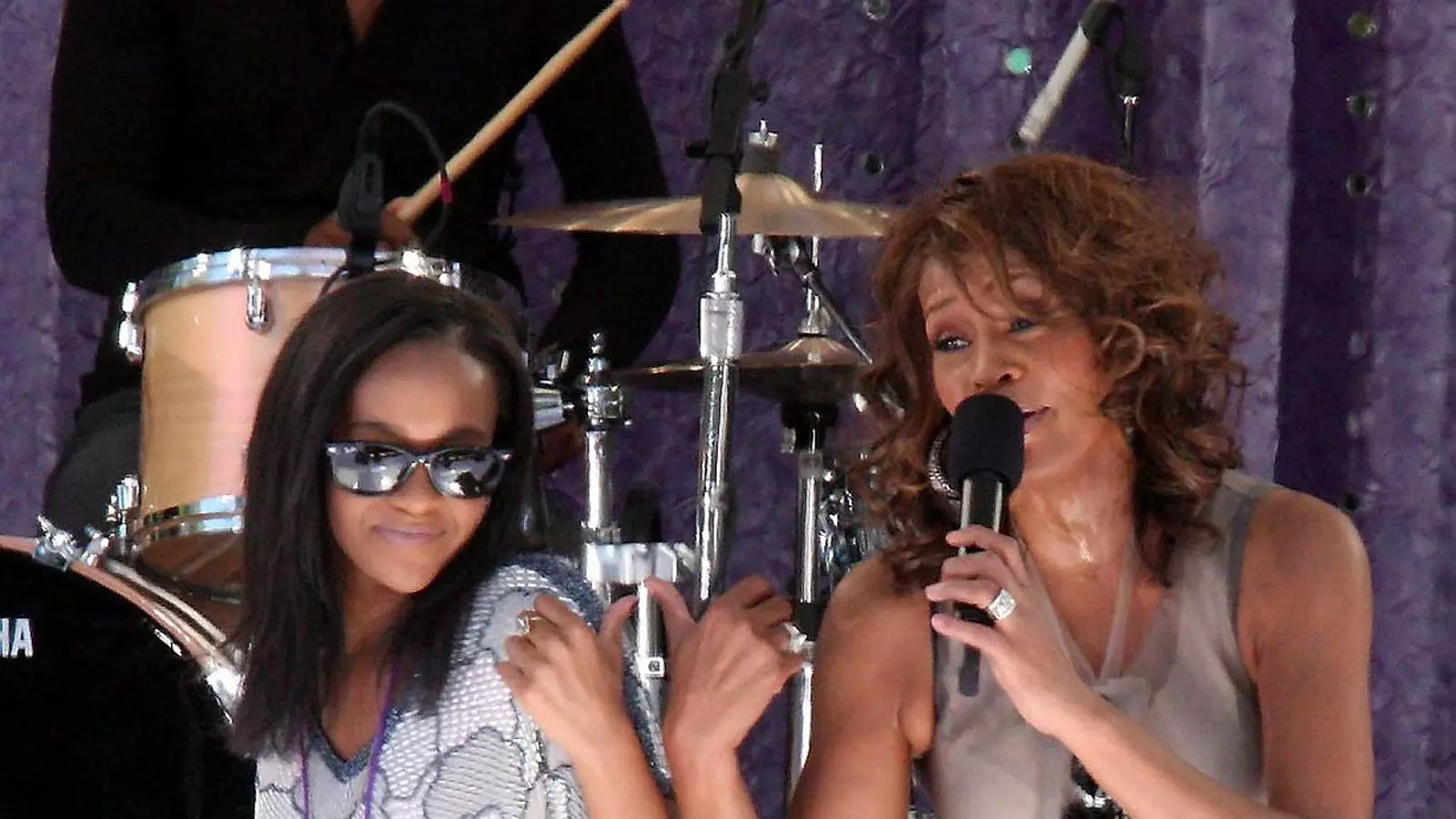Bobbi Kristina Brown rep cures pal·liatives