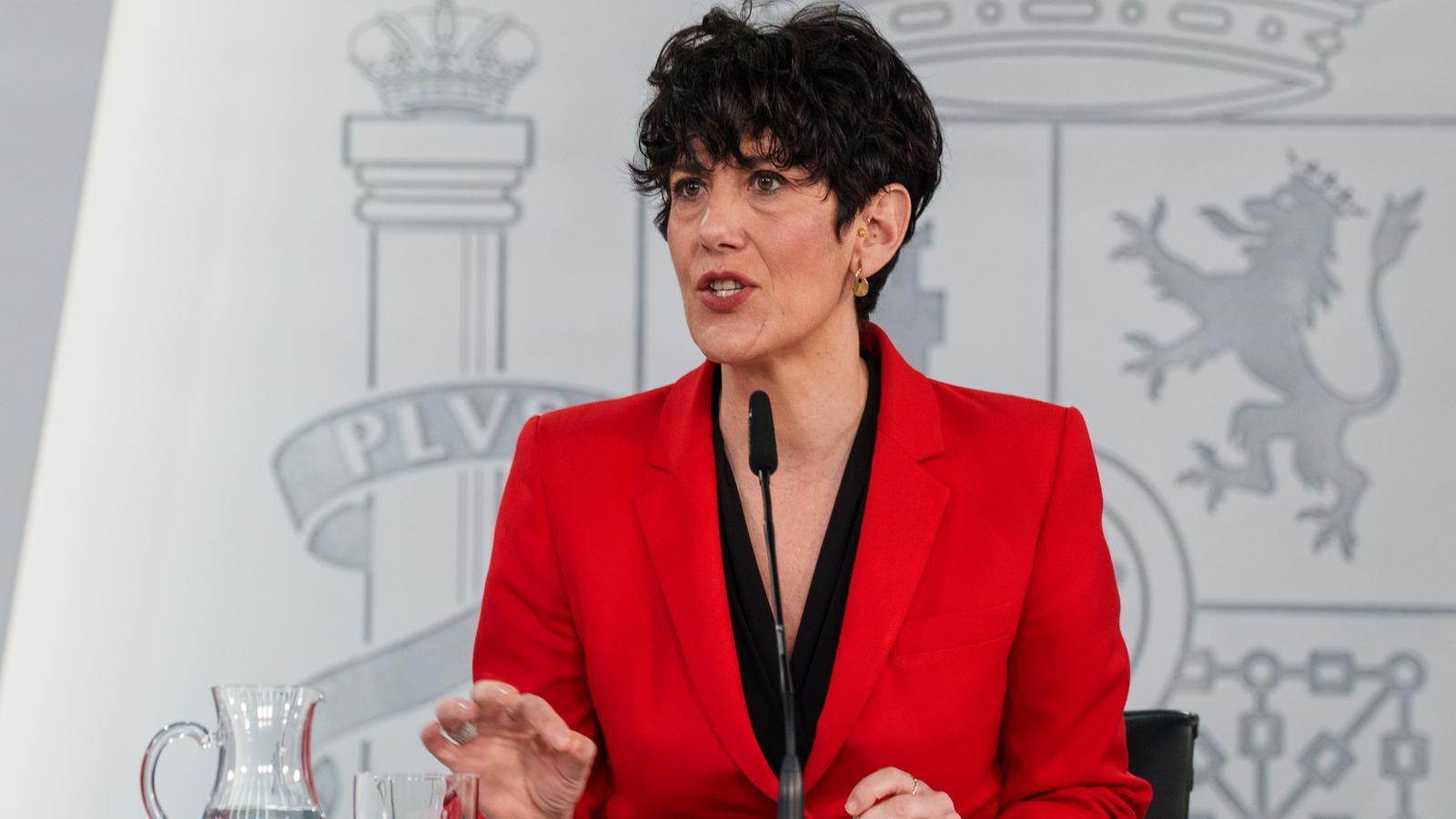La ministra d'Inclusió, Seguretat Social i Migracions, Elma Saiz, durant la roda de premsa després del Consell de Ministres.