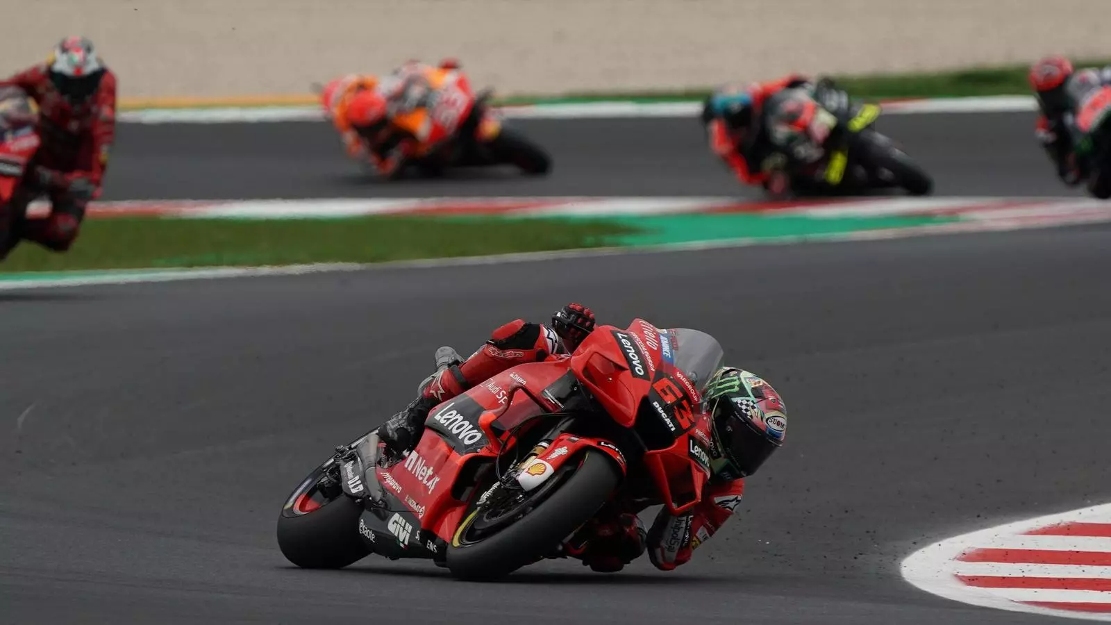 Els pilots durant el GP de San Marino