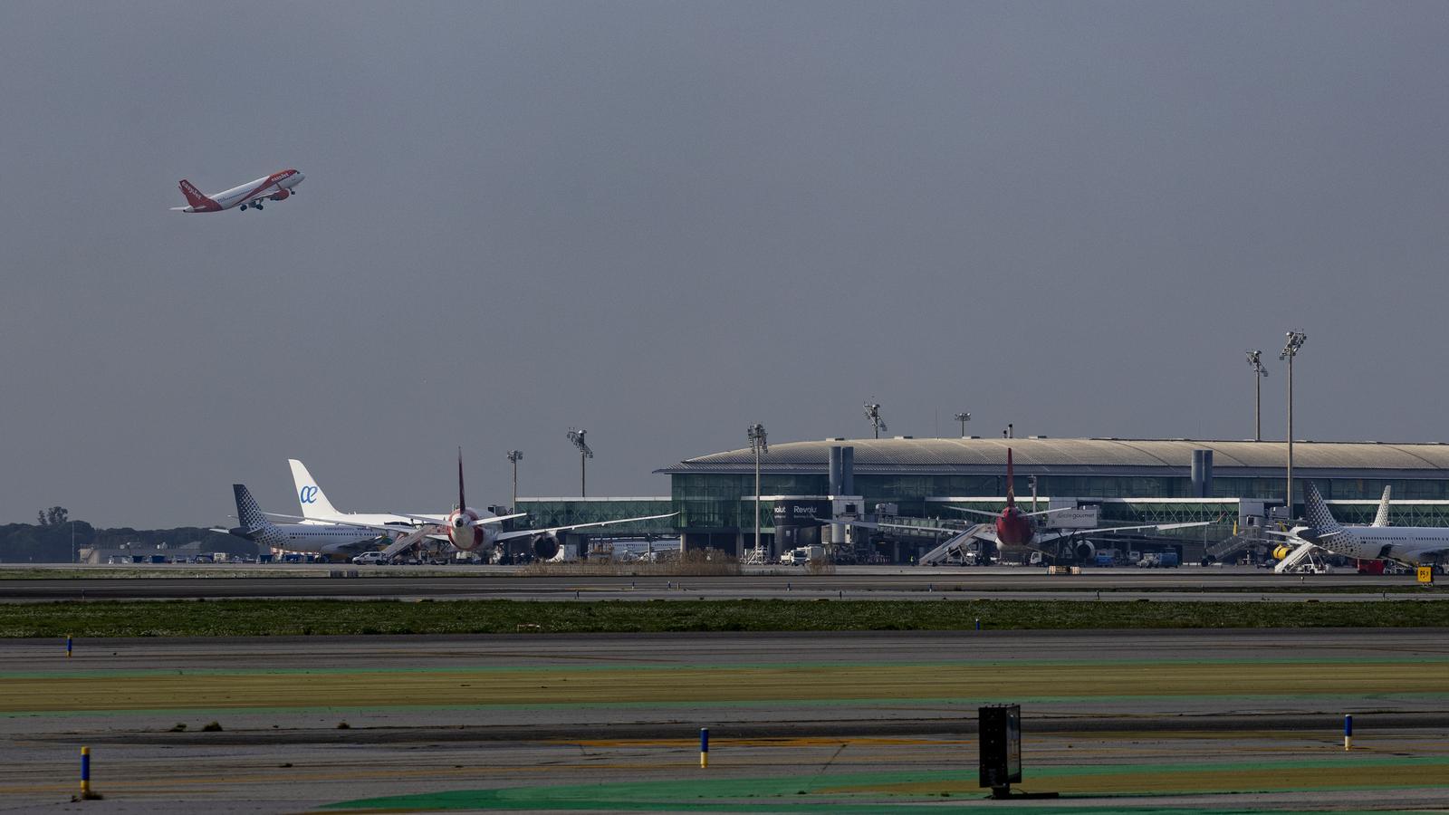 The flight field of the Josep Tarradellas Barcelona-El Prat Airport.