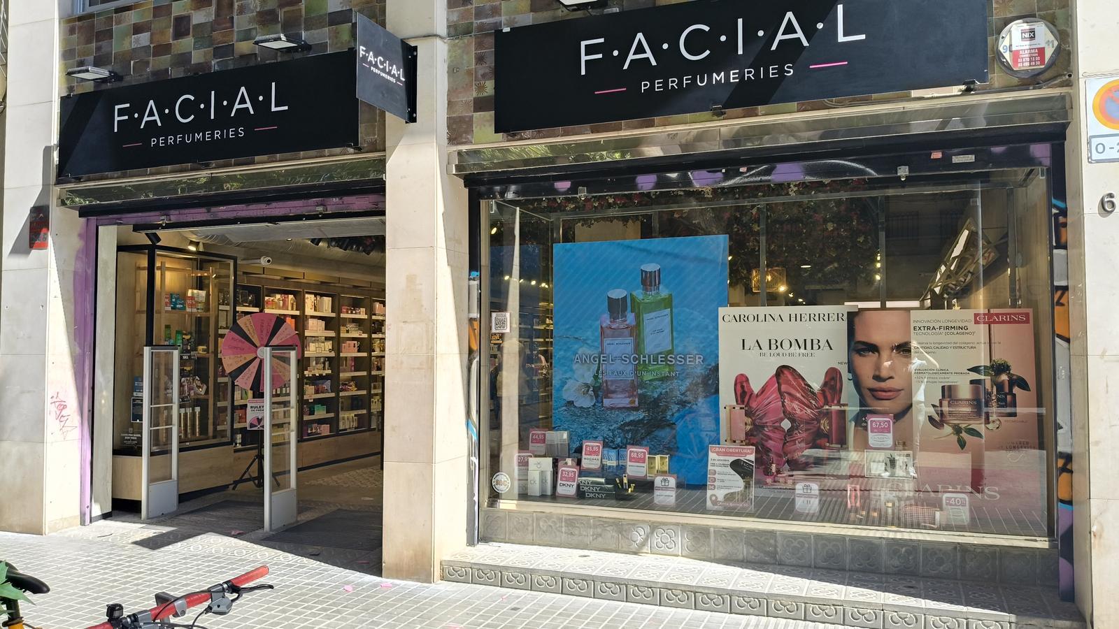 Shop window of one of the Perfumeries Facial establishments.