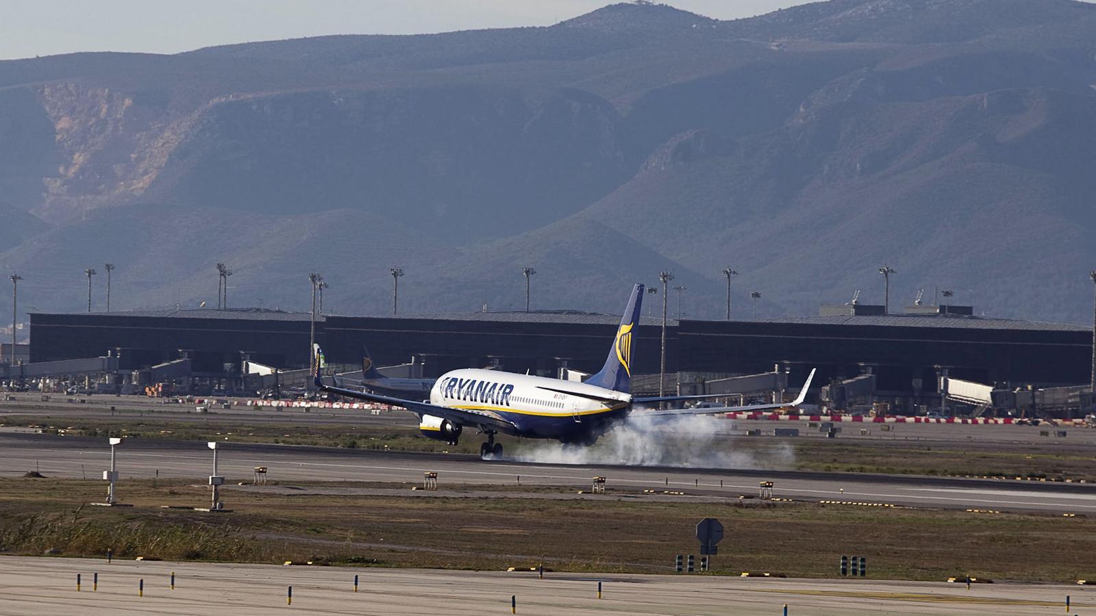 Ryanair cancel·la rutes a Barcelona per les taxes aeroportuàries