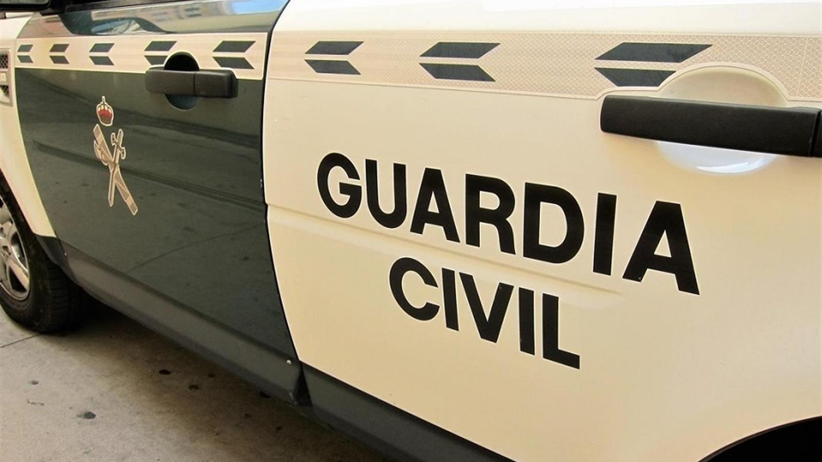 Un coche de la Guardia Civil