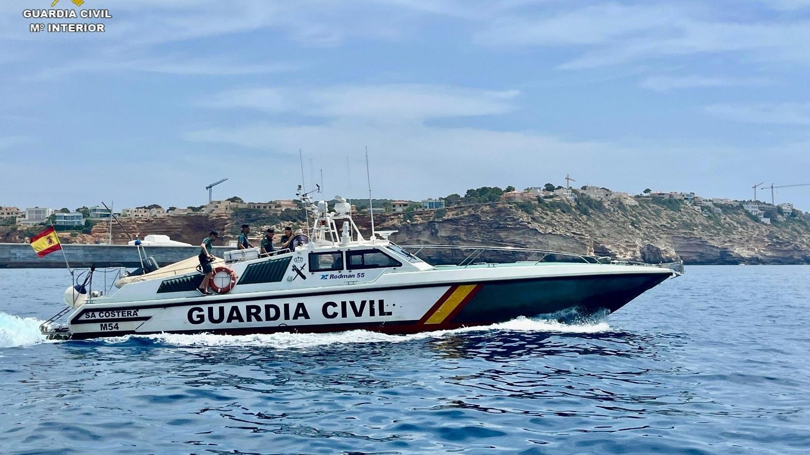 Embarcación de la Guardia Civil