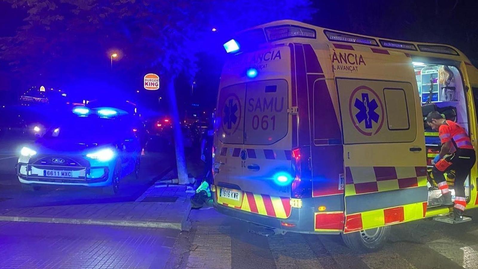 Una ambulancia en el lugar de los hechos.