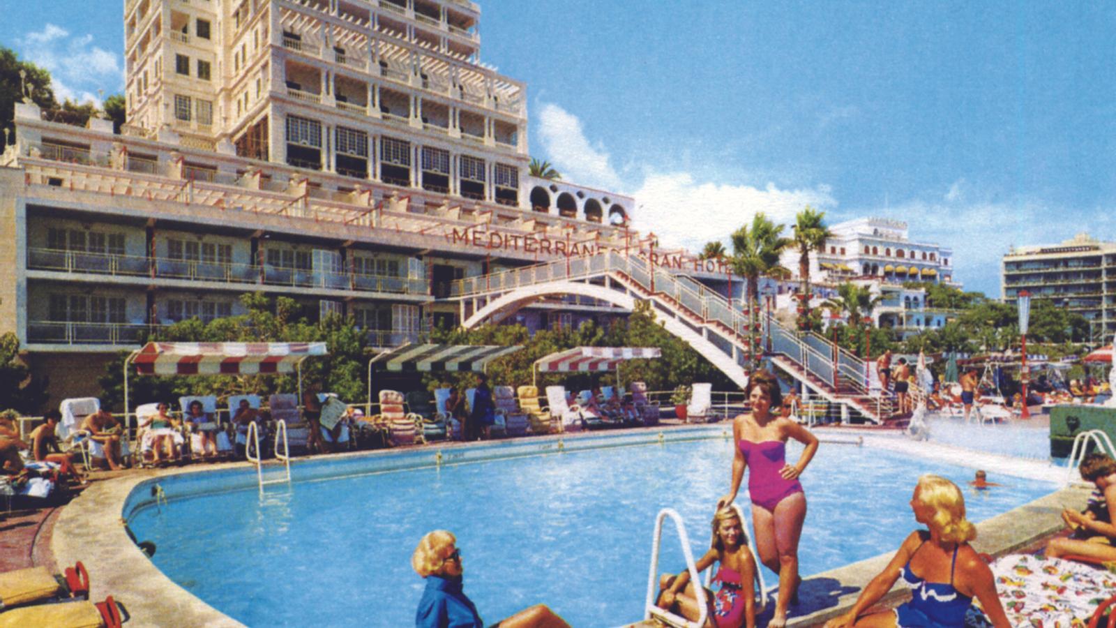 Postcard of the Hotel Mediterraneo on the Maritime Promenade of Palma