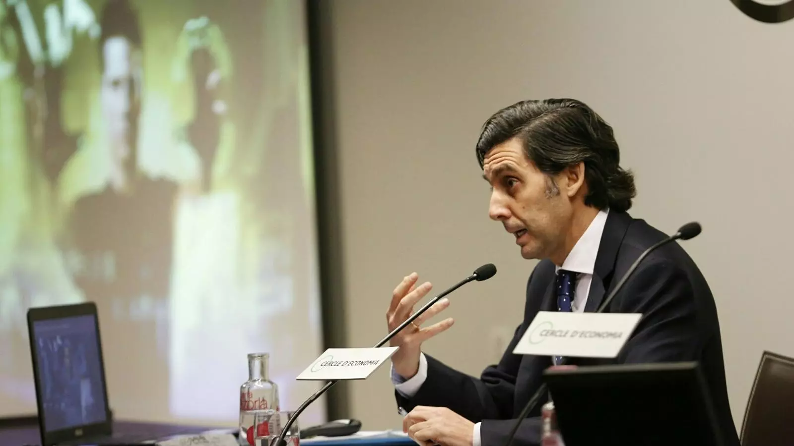 El president de Telefónica, José Maria Álvarez-Pallete, durant la seva conferència al Cercle d'Economia.