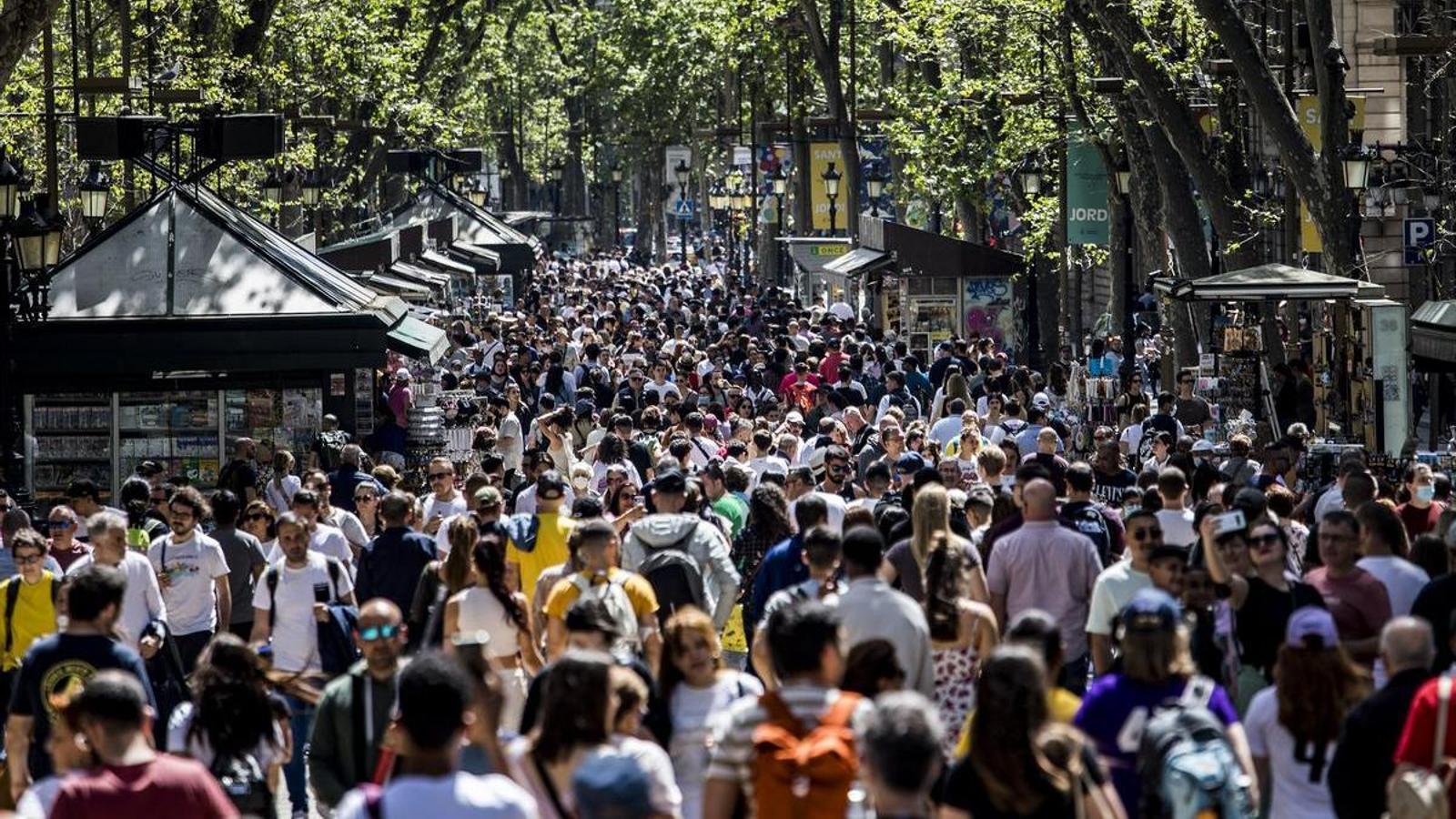 View of Barcelona's Rambla during the summer holidays, Barcelona