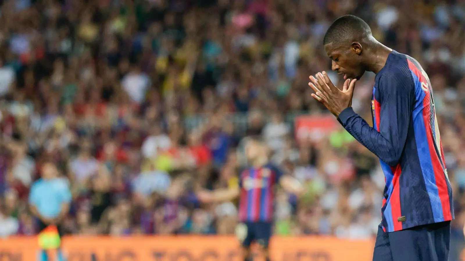 Ousmane Dembélé lamentant una ocasió fallada contra el Rayo Vallecano.