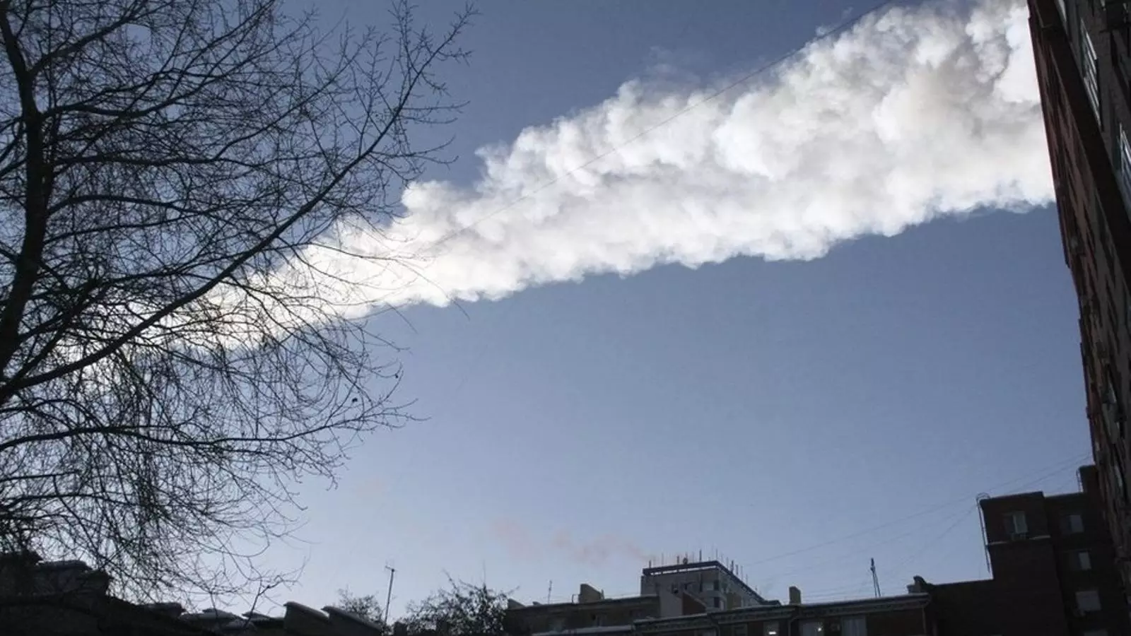El meteorit caigut aquest febrer als Urals / EFE