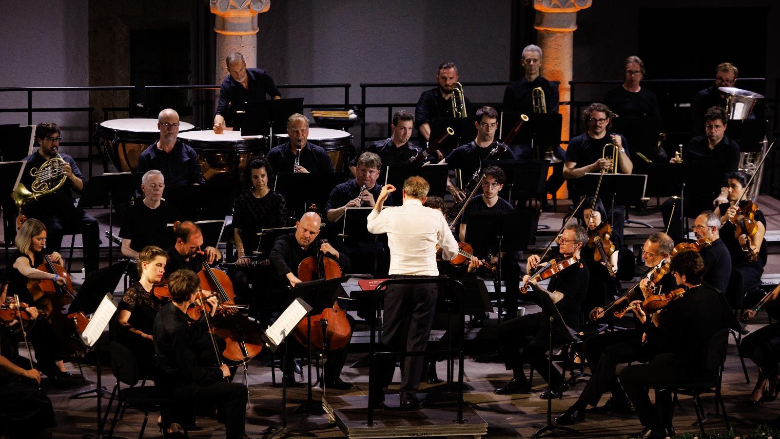 Daniel Harding dirigin la Mahler Chamber Orchestra a Pollença.
