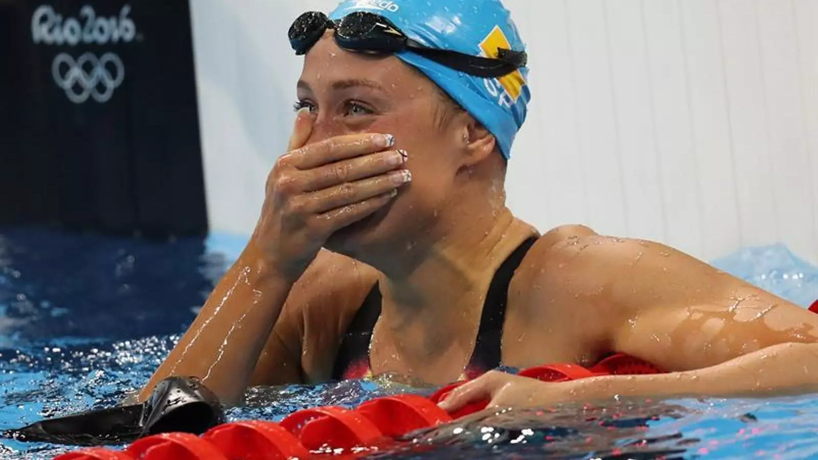 Belmonte, emocionada amb l'or al 200 m papallona