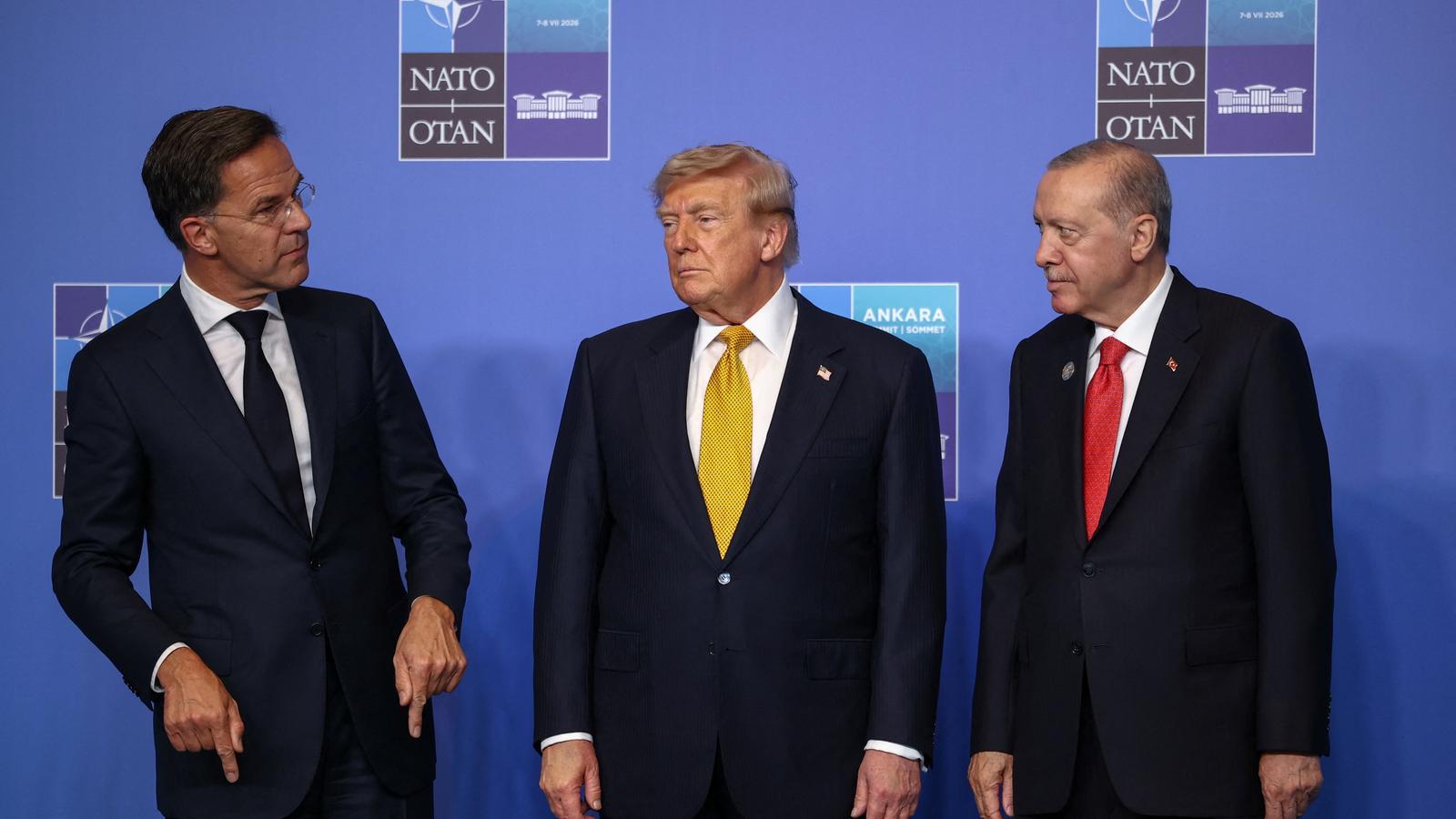El secretario general de la OTAN, Mark Rutte, el presidente de los EE. UU., Donald Trump, y el presidente de Turquía, Recep Tayyip Erdogan, en la cumbre de la OTAN de Ankara.