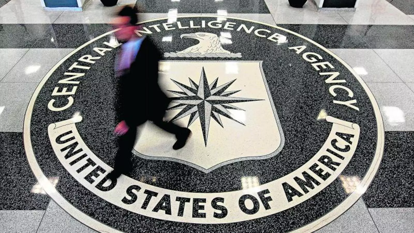 PREOCUPACIÓ A EUROPA
Les autoritats europees es reuniran divendres a Dublín amb membres del govern d'Obama per parlar del suposat ciberespionatge.