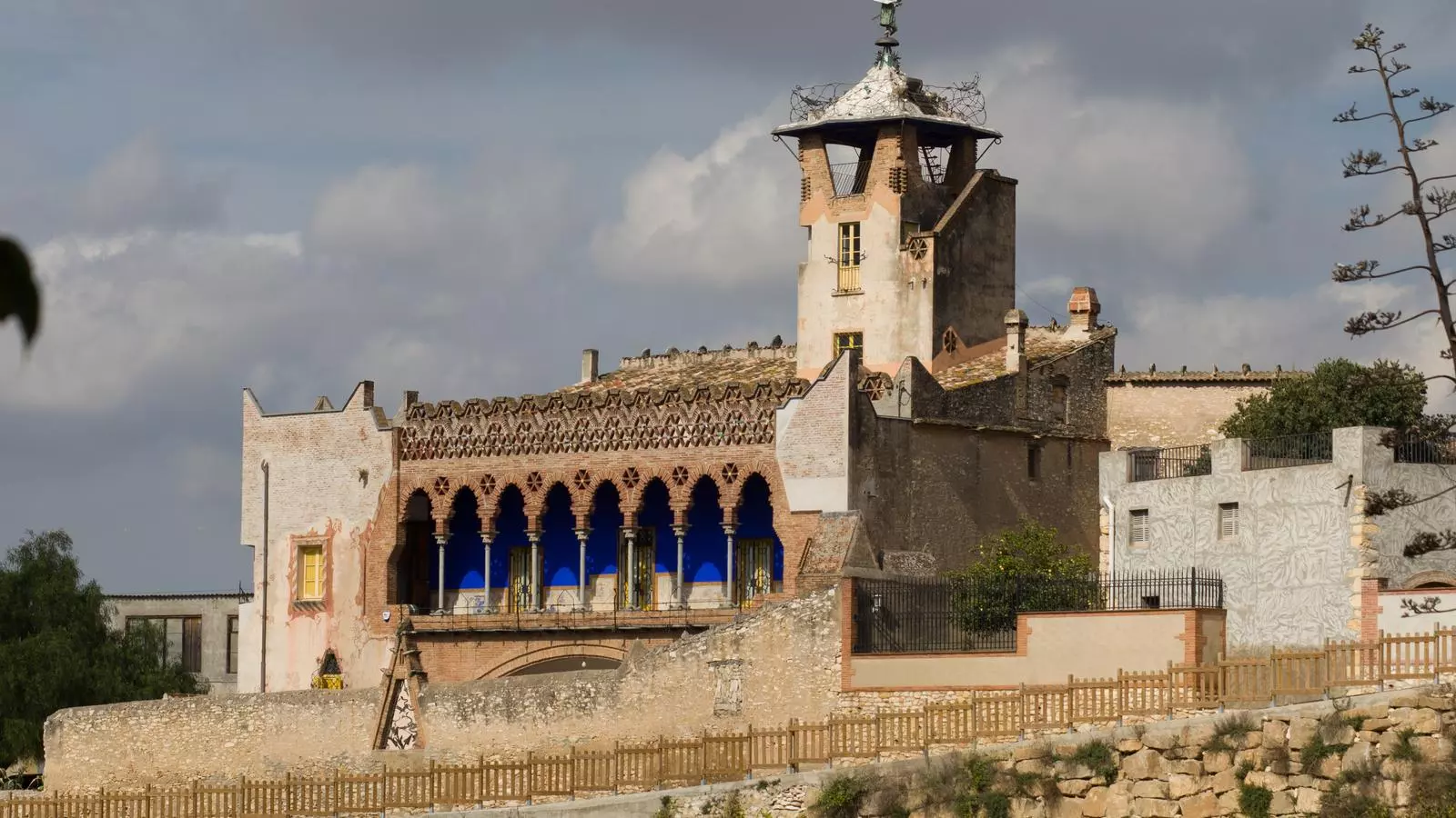 La petjada de Jujol duarnt la primera meitat del segle XX s'estén per nuclis rurals del Camp de Tarragona