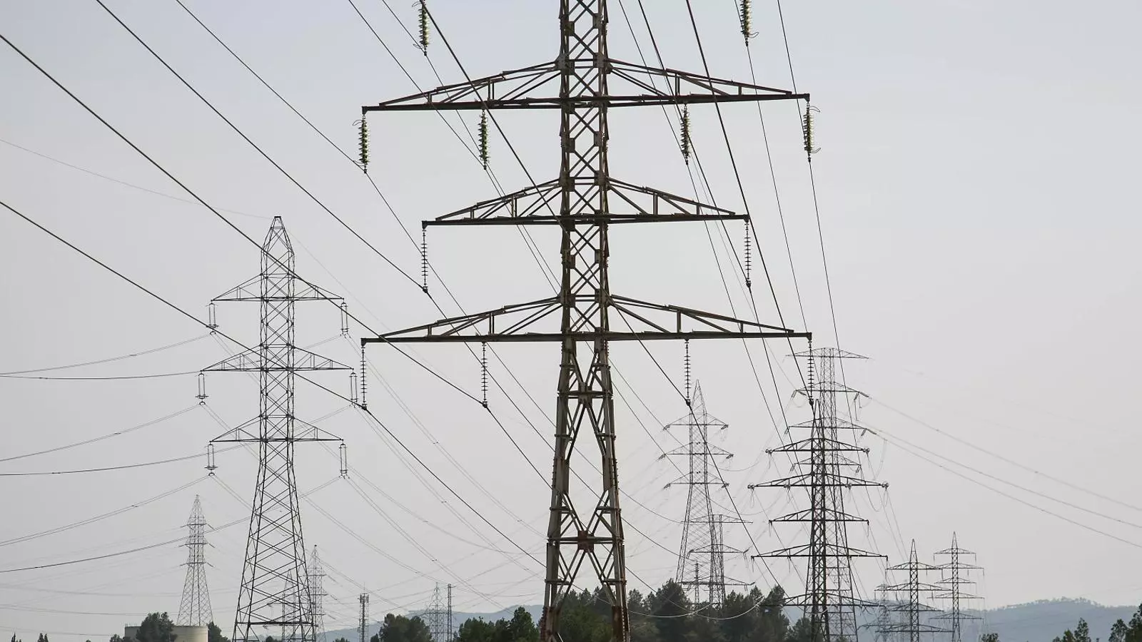 Una instalación de torres de alta tensión en Rubí, en el Vallès Occidental.