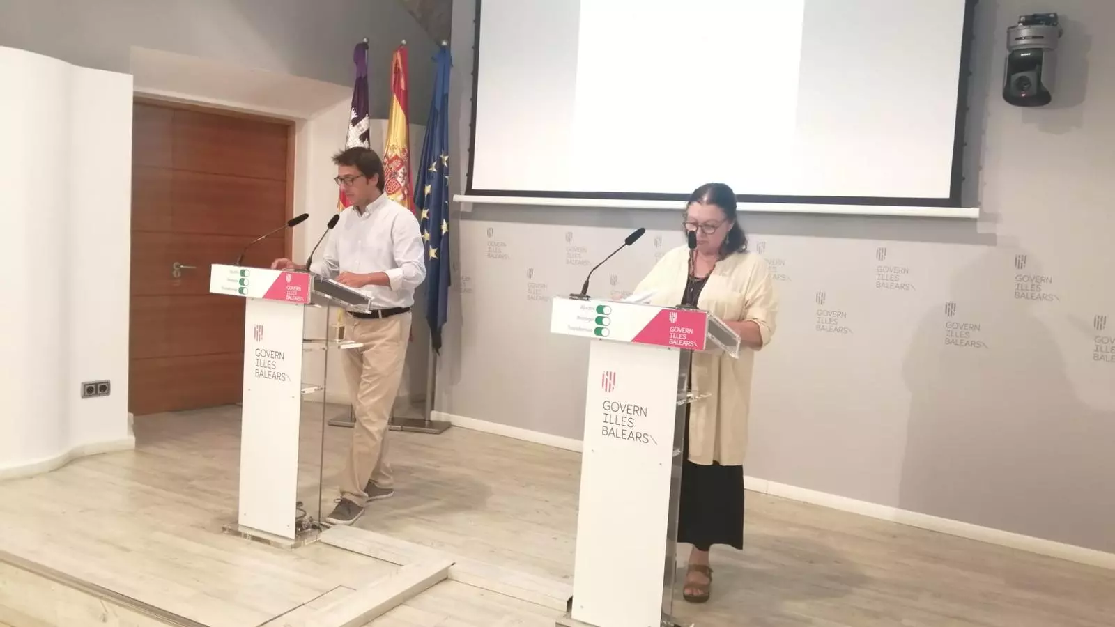 Iago Negueruela i Mae de la Concha en la roda de premsa d'aquest dilluns