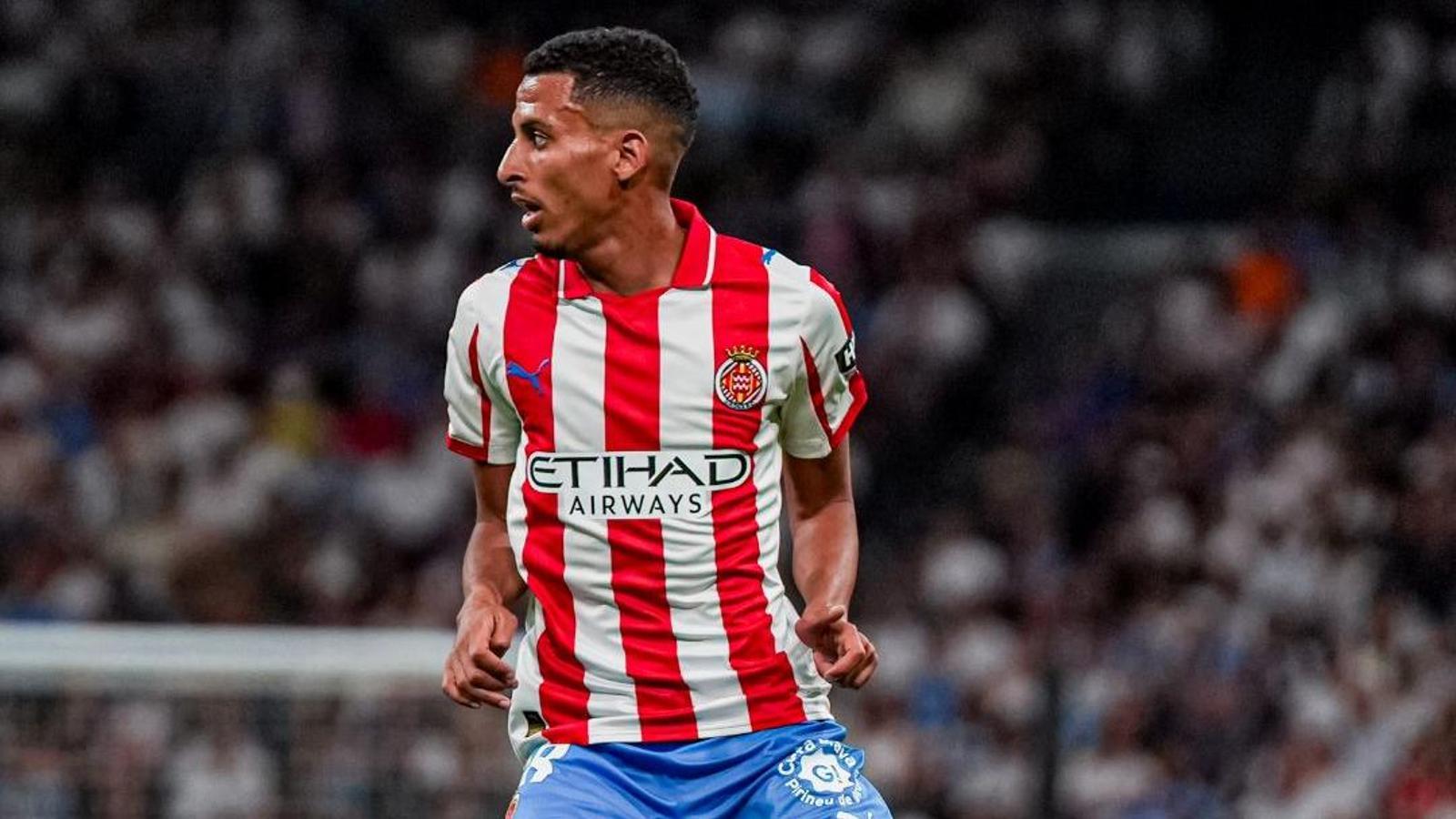 Azzedine Ounahi in a match with Girona at the Santiago Bernabéu