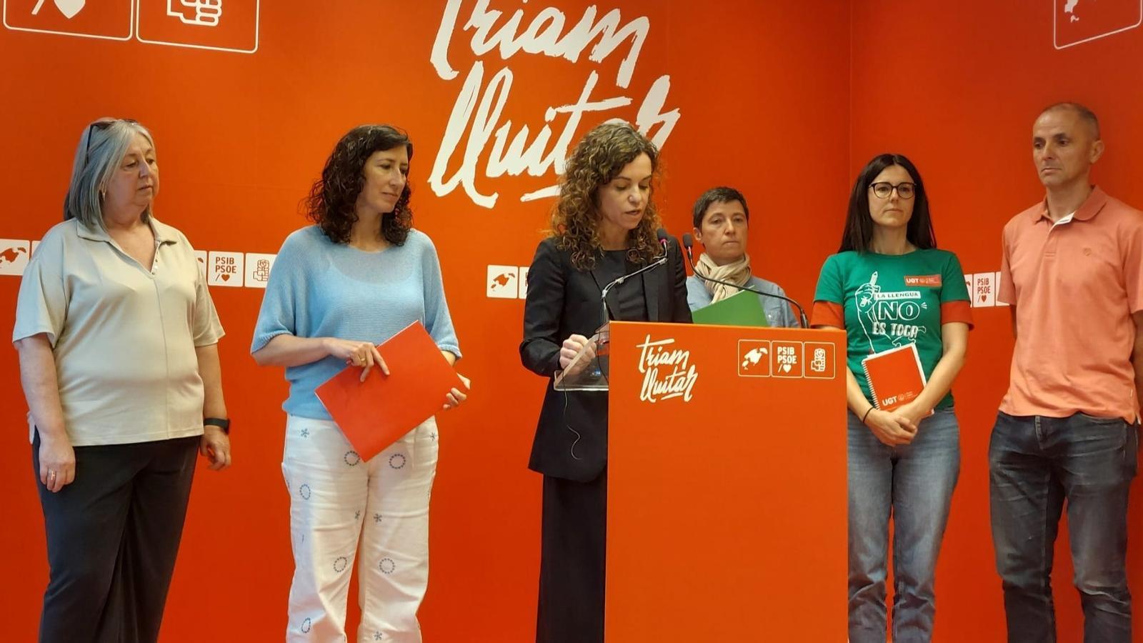 Trobada entre els sindicats i el PSIB per tractar les esmenes del PP que afecten l'escola en català.
