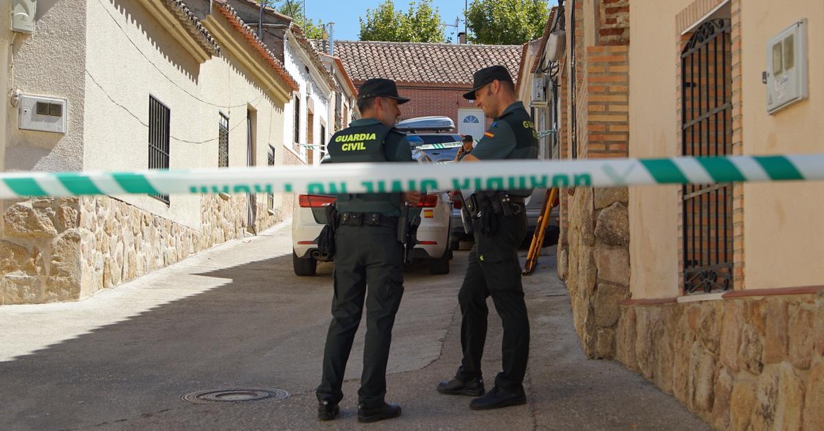 トレドで、パートナーを射殺し娘を殺害した男が逮捕された。