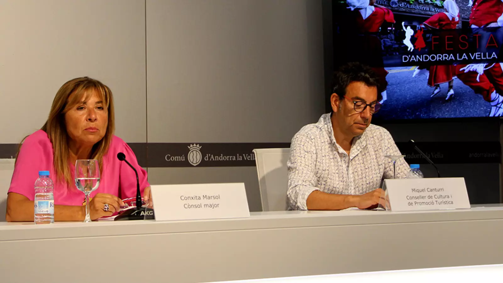 La cònsol major d'Andorra la Vella, Conxita Marsol i el conseller de Cultura i Promoció Turística, Miquel Canturri, en la presentació dels actes de la festa major.