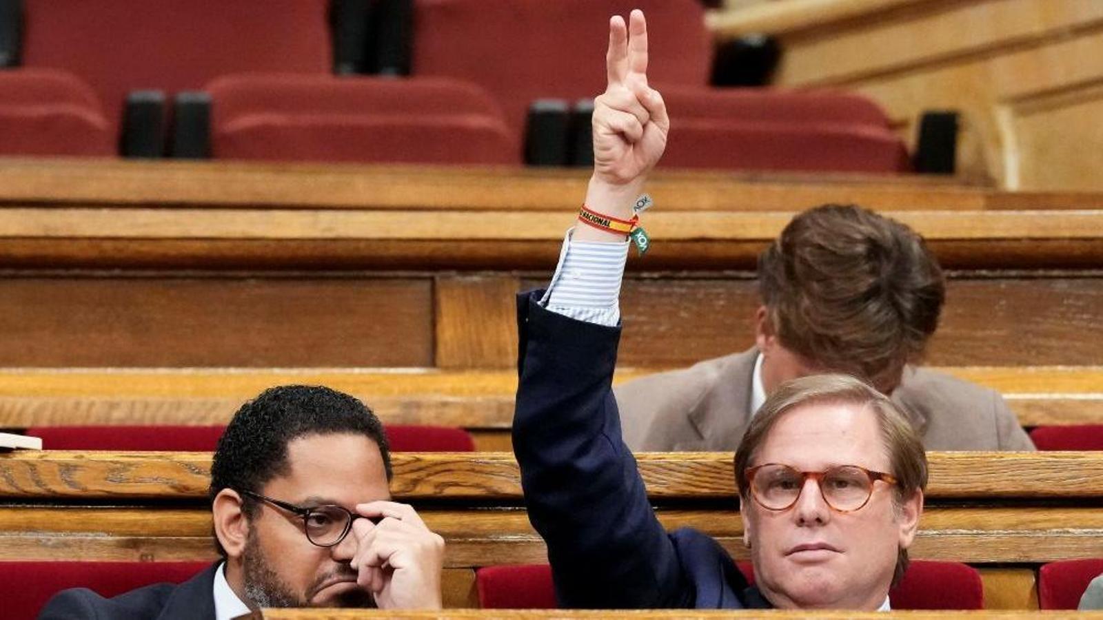 The Vox leaders Ignacio and Joan Garriga, in the Parliament of Catalonia.
