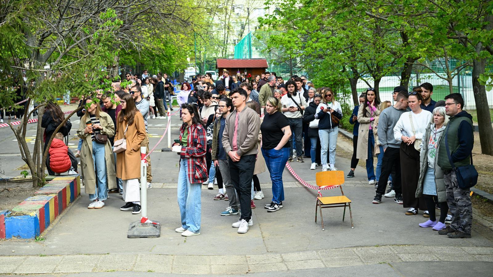 Queue to vote this Sunday in Budapest.