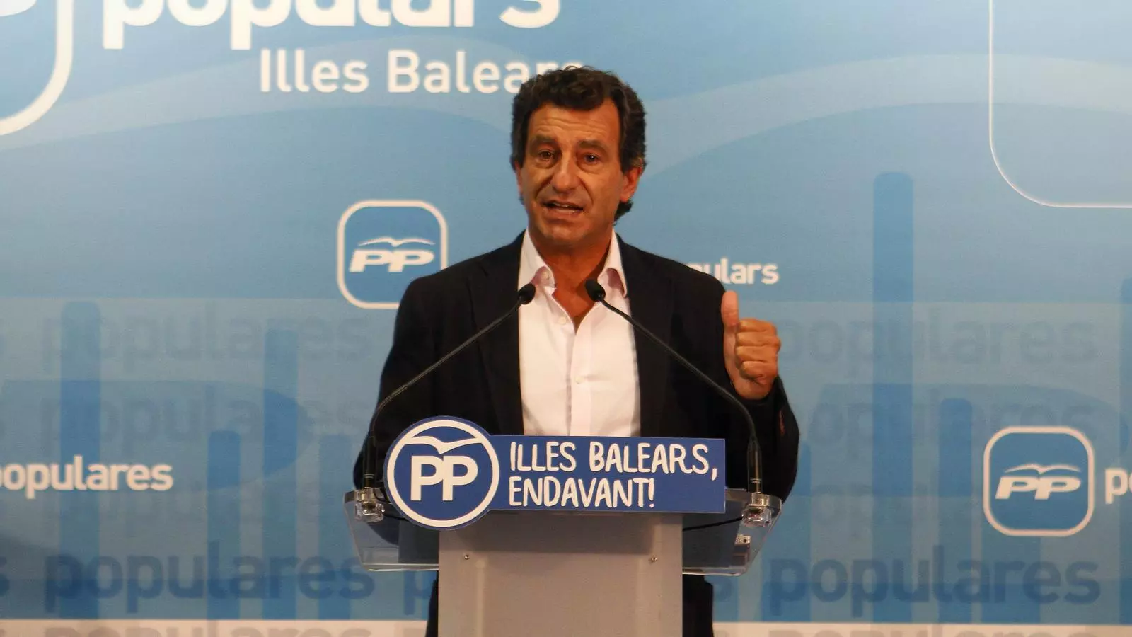 El president del PP, Biel Company, aquest dijous, en roda de premsa.