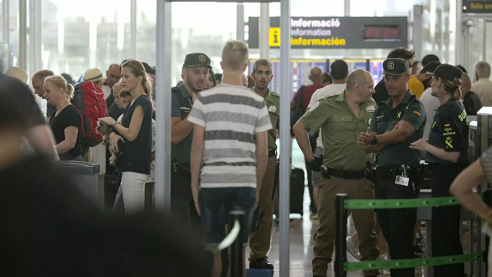 La Guàrdia Civil desactiva la vaga a l’aeroport del Prat