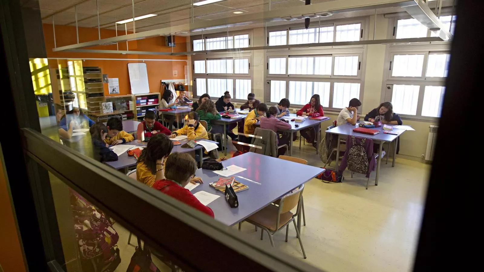 Alumnes a classe d'anglès./ Xavier Bertral