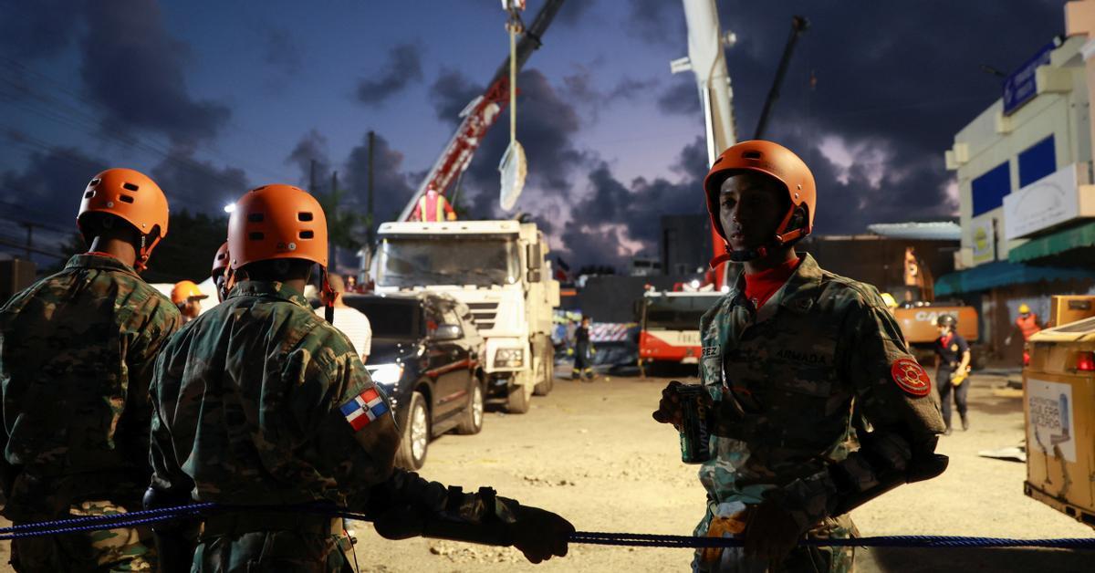 Disco Roof Collapse: 98 Dead