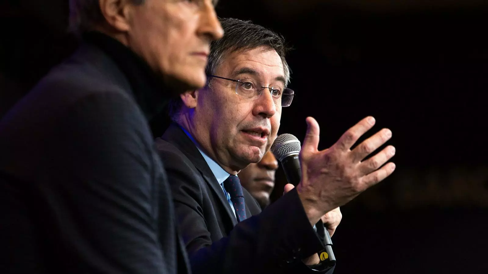 Josep Maria Bartomeu durant la presentació de Quique Setién.