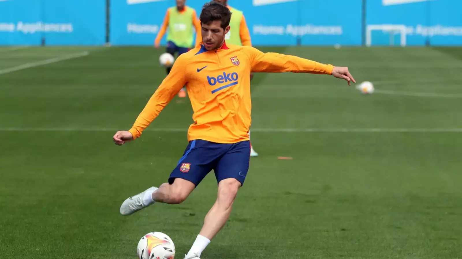 Sergi Roberto durante un entrenamiento con el Barça