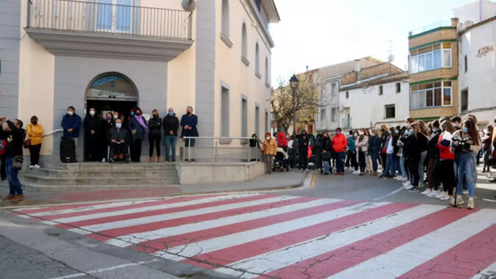 Concentració de rebuig a Masquefa per la brutal agressió a una jove a Igualada la vigília de Tots Sants