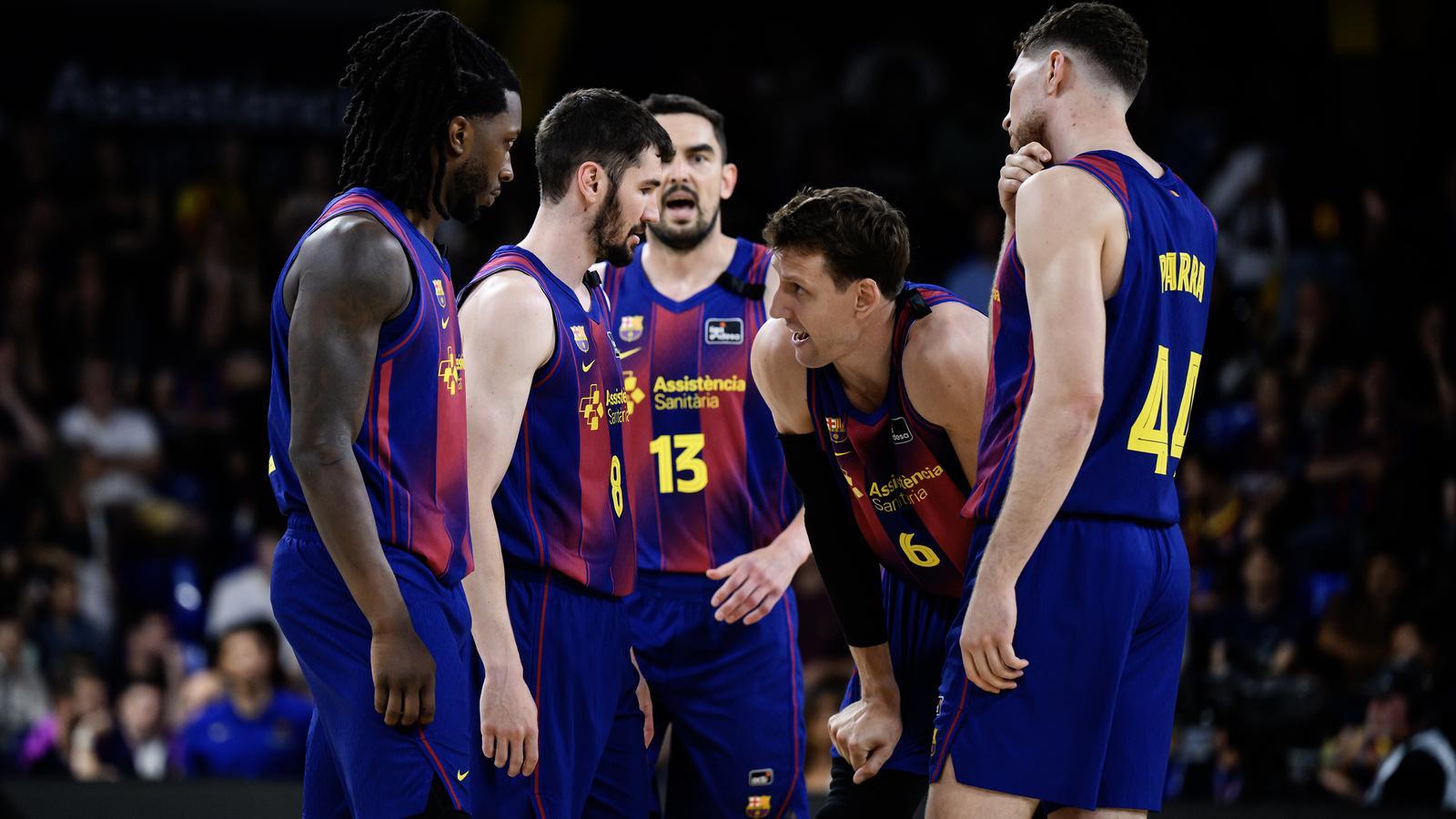 The Barça players, during the match.