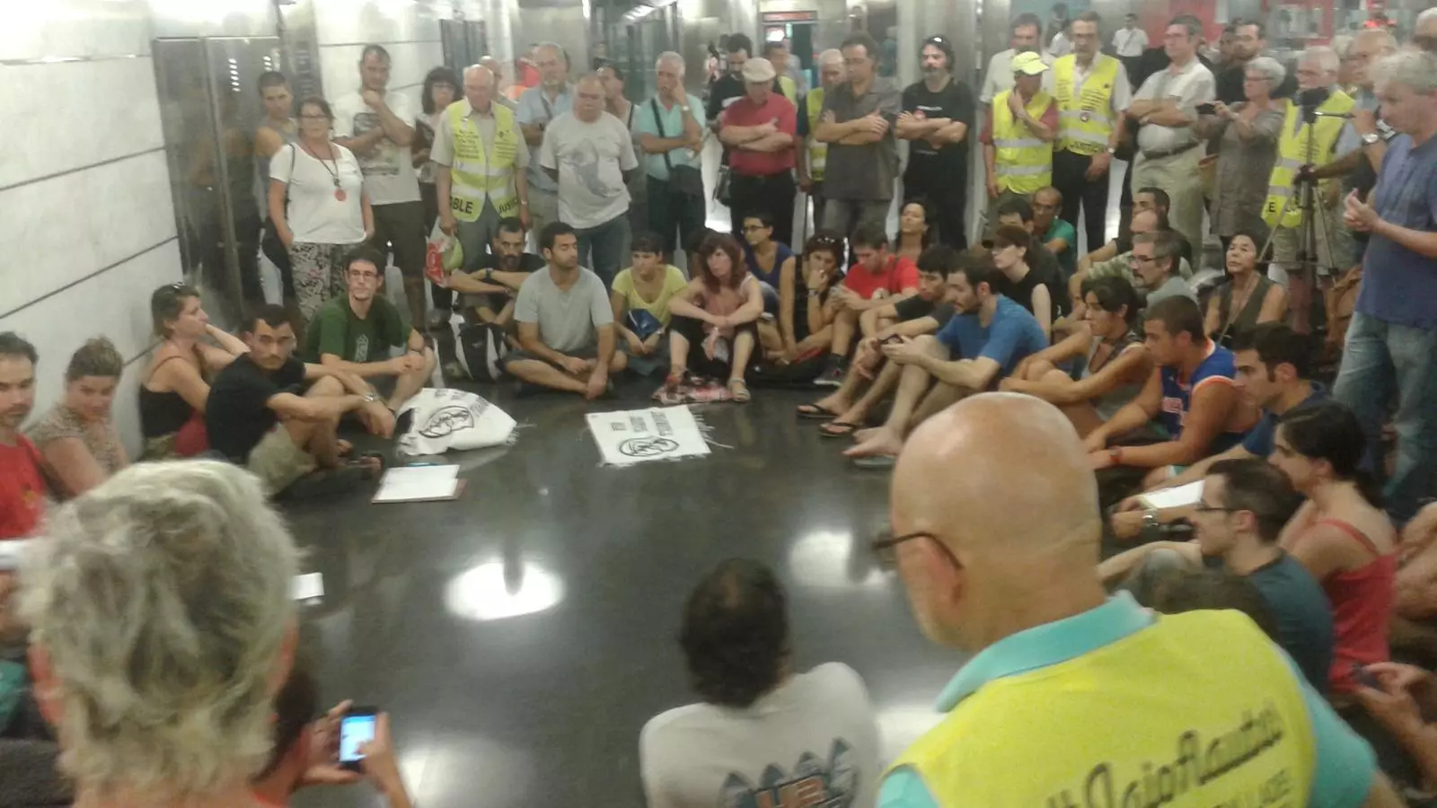 La trobada s'ha fet a l'estació de metro de La Sagrera