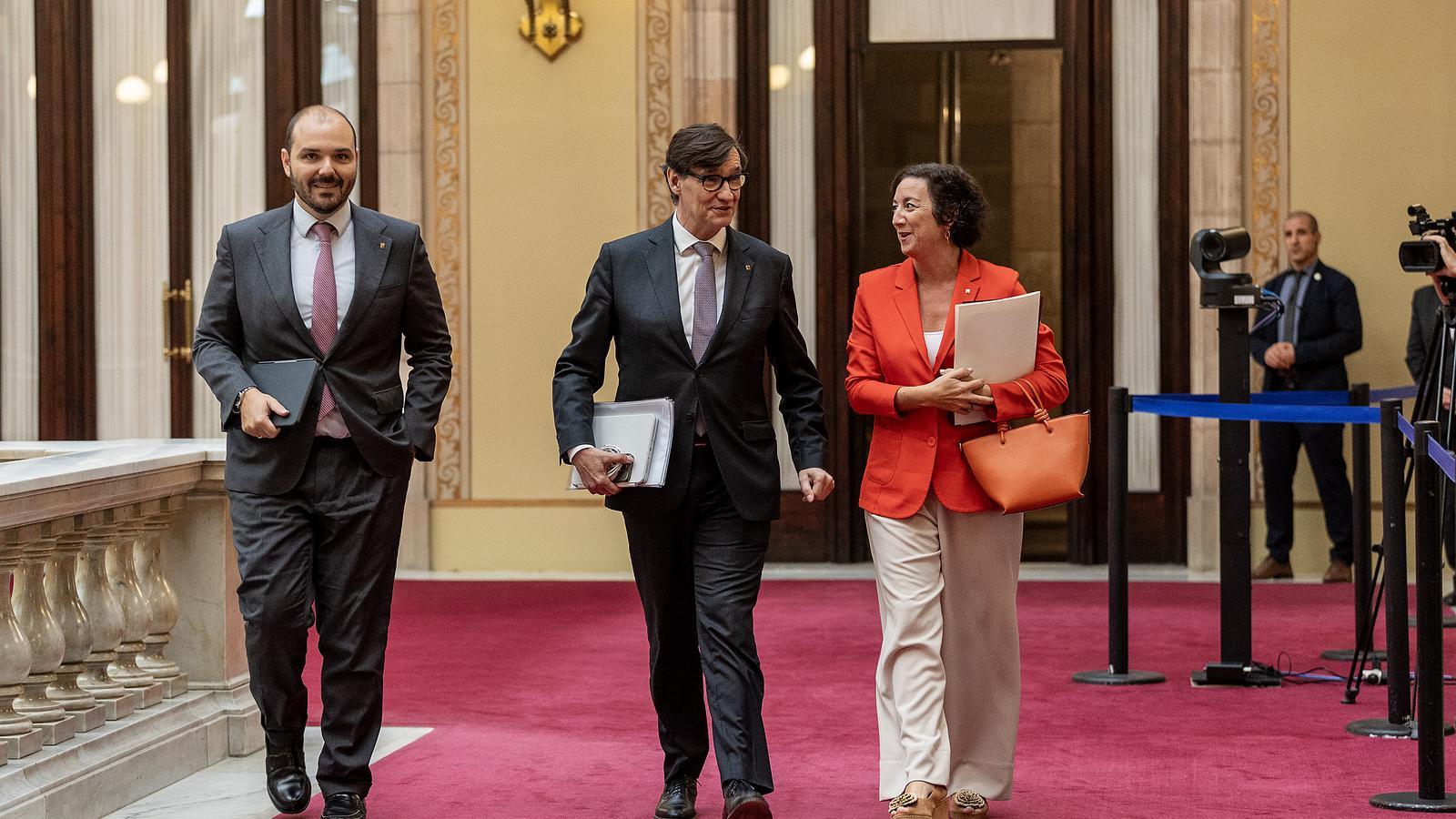 From left to right, the Minister of the Presidency, Albert Dalmau; the president, Salvador Illa; and the head of Economy, Alícia Romero;