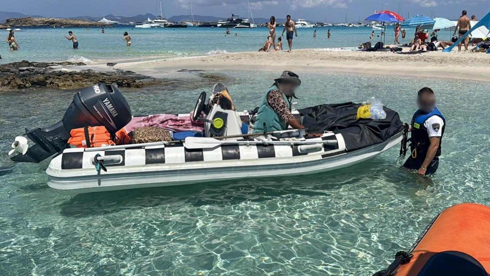 Der Straßenhändler berichtete auf Formentera