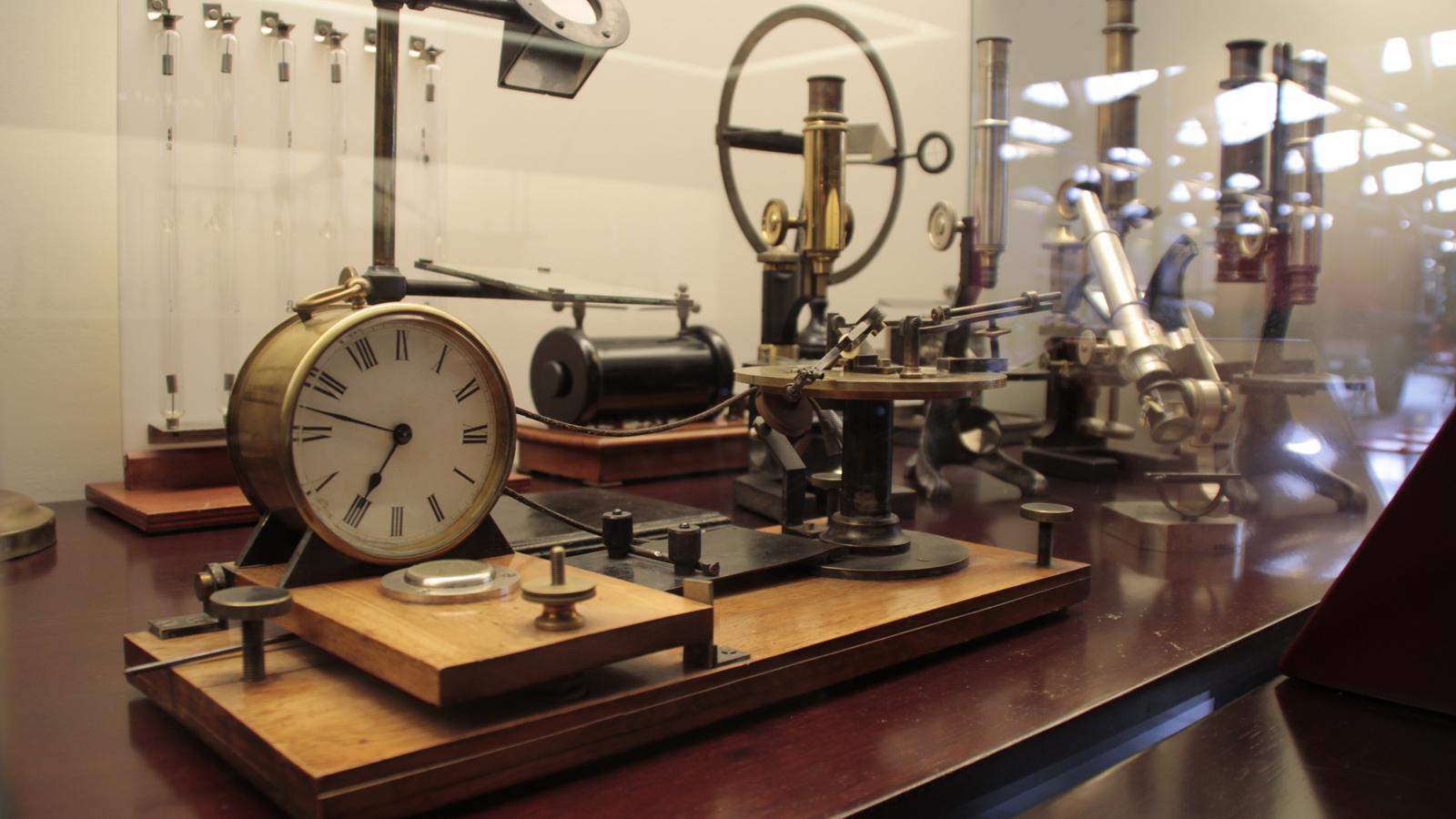 The Mentora Alsina experimental physics laboratory, at MNACTEC.