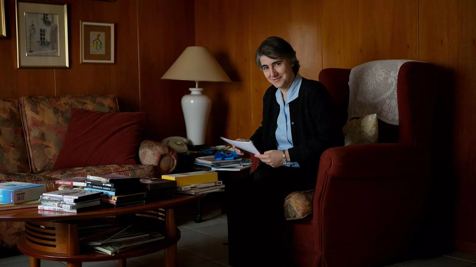 Teresa Forcades, al seu domicili de Gràcia. / PERE TORDERA