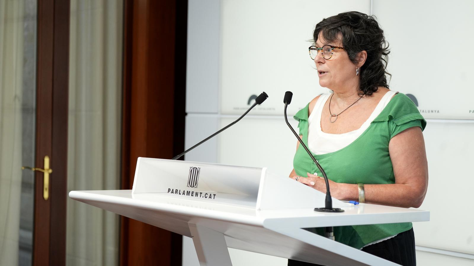 The CUP deputy Pilar Castillejo this Thursday in a press conference at the Parliament