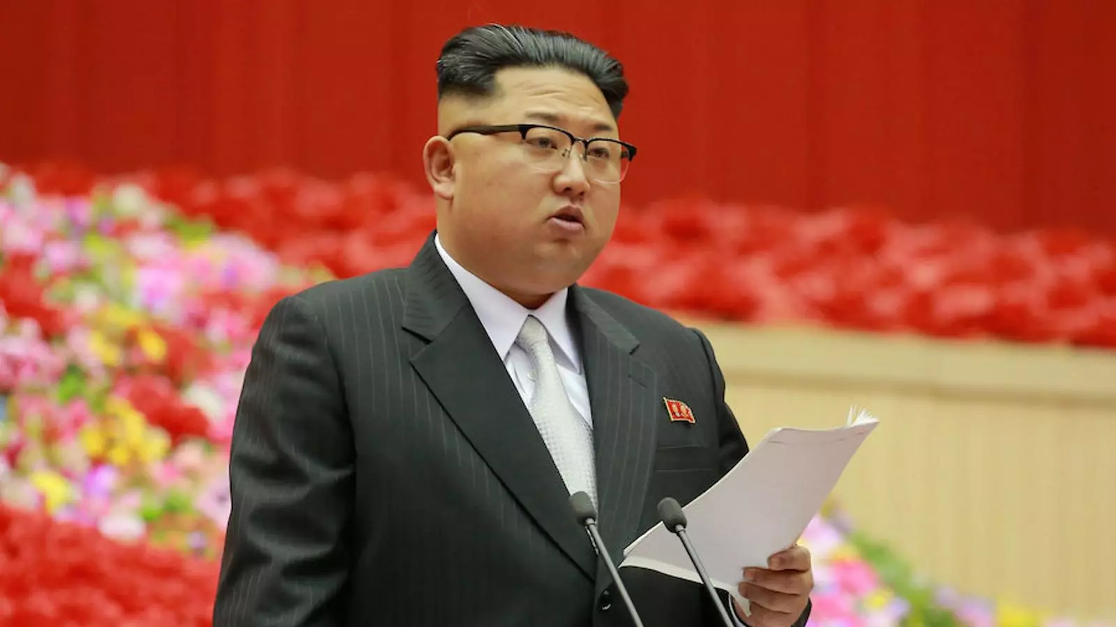 Kim Jong Un en una imatge cedida donant un discurs davant del Partit dels Treballadors.