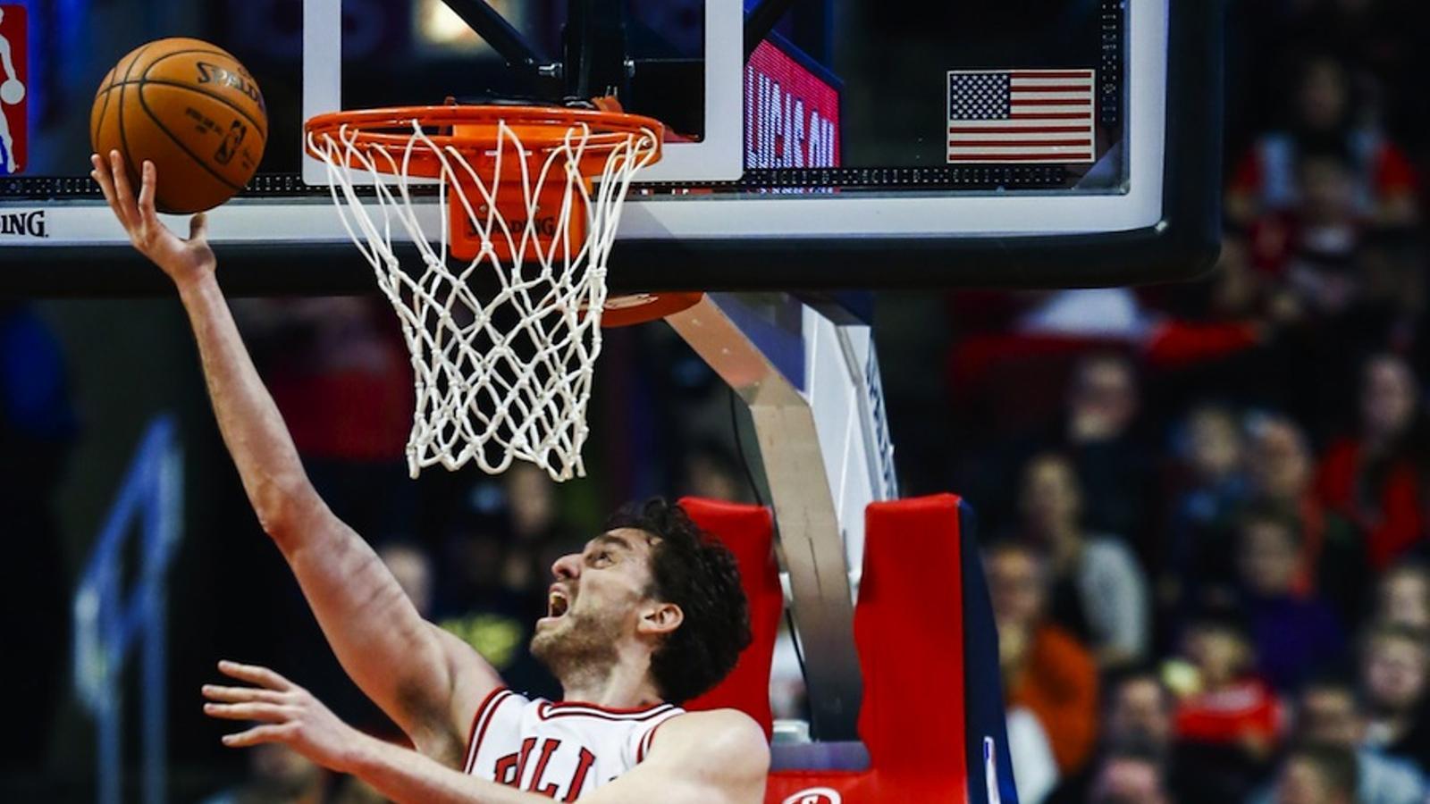 Pau Gasol en una acció del partit contra els Magic / TANNEN MAURY / EFE